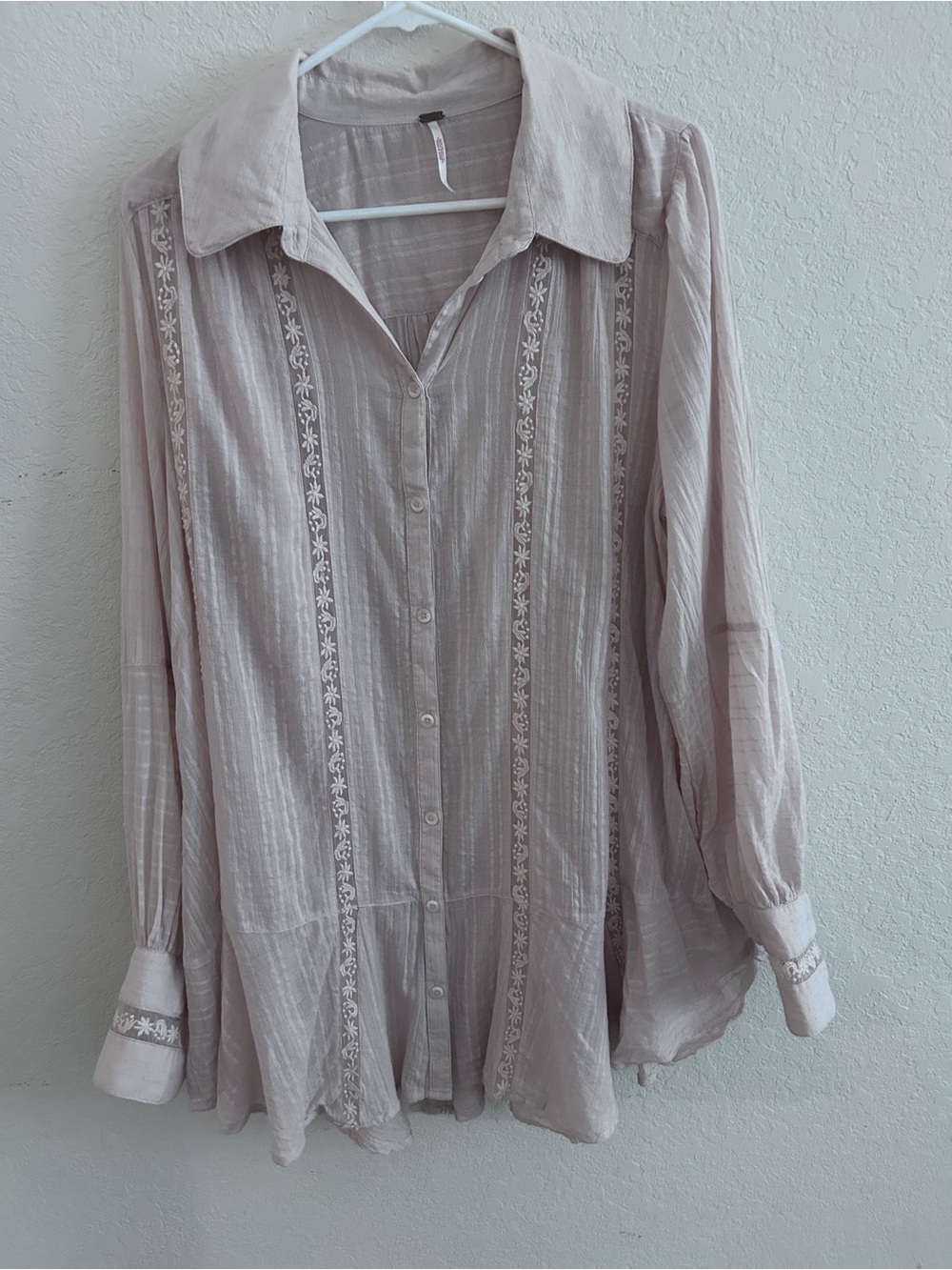 Women’s Lightweight Button-Front Shirt Dress in Soft Blush